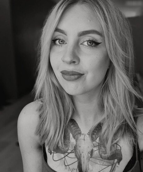 drag queen onlyfans hot sexy pictures