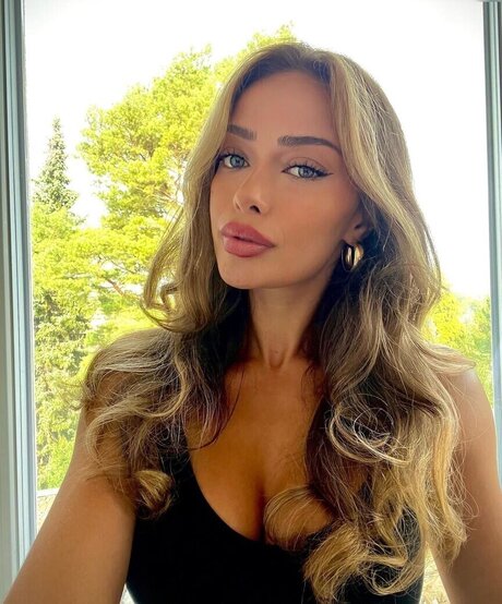 Camilla Nkenke model xxx pictures