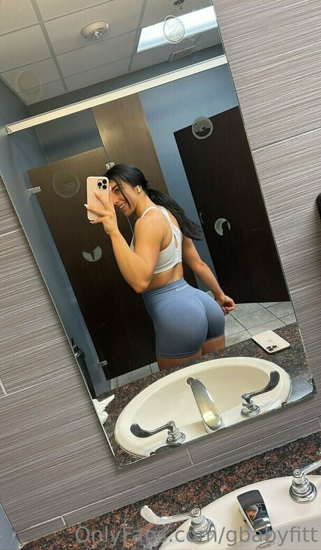 Grace Robert pornstar nude gallery