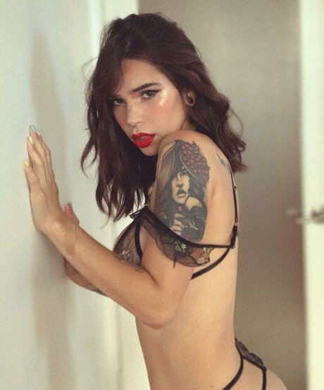 Yaithegemini model perfect photos