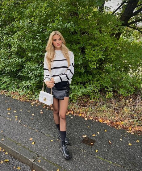 Vanessa Wende xxx actress pics