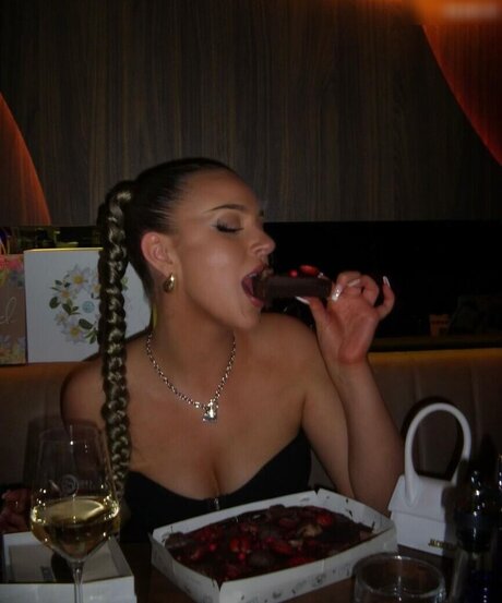 Michelle Knaub star beautiful pictures