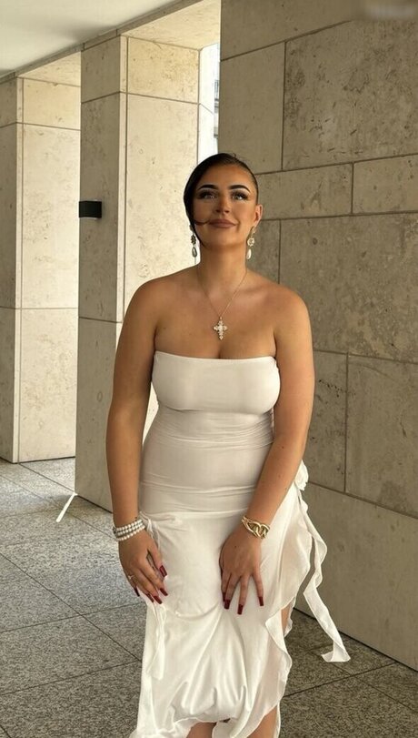 Michelle Knaub pornstar naked picture