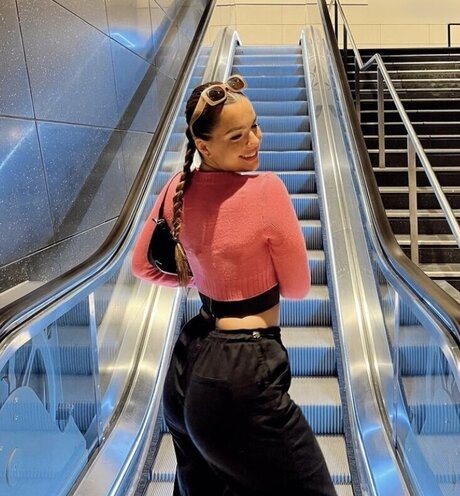 Hedda wmd model art pics