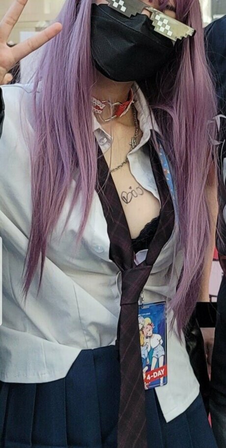 Akuma Nihmune pornographic model picture