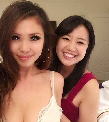 Maggie Sin pornstar sexy archive