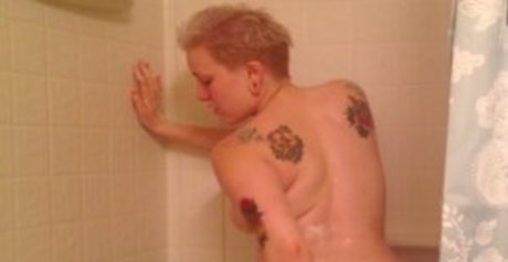 Allie Katch hd model pic