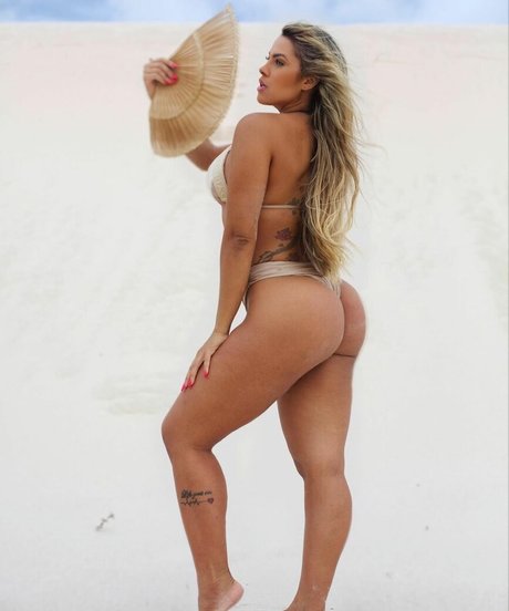 Camy Zimmer BR model top galleries