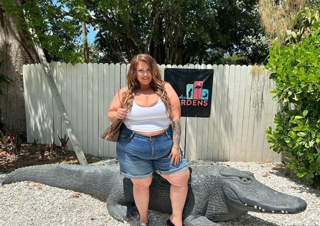 lushie lauren xxx model archive