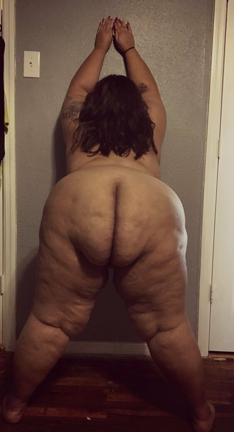 thckslutgoddess nude pornstar images