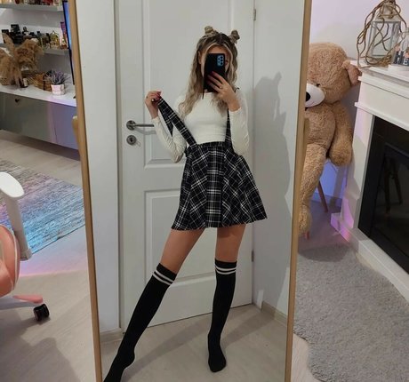 LilZoeyZo exclusive star pic