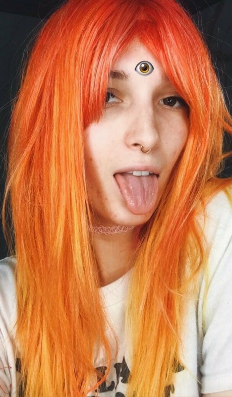 Dani Thorne erotic actress gallery