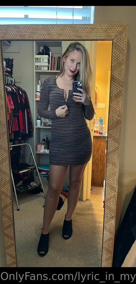 lyric in my head model free pics