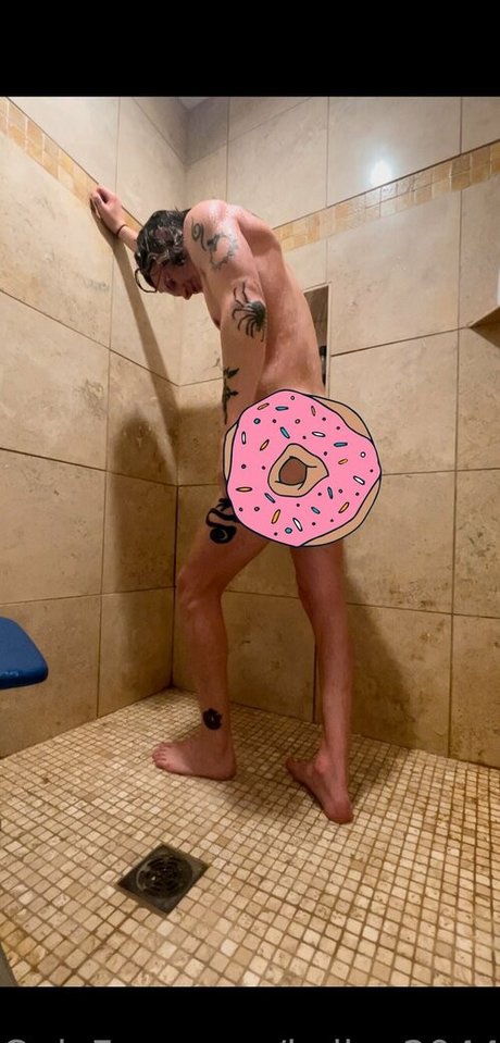 kallen2044 sex model img