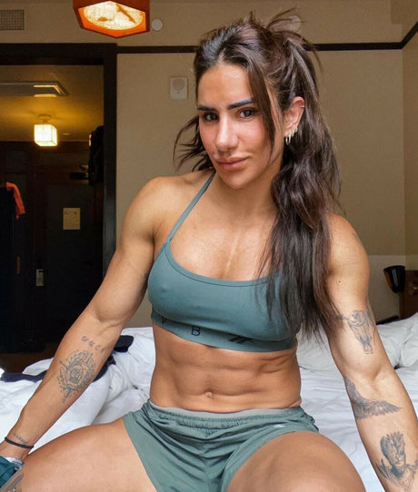 Stefi Cohen pretty actress image