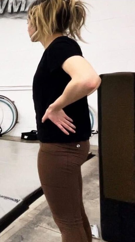 Lindsey Stirling star sexy pics