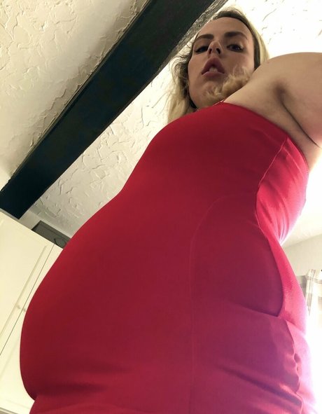 eatee naked pornstar images