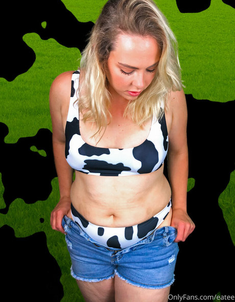 eatee model sex pics