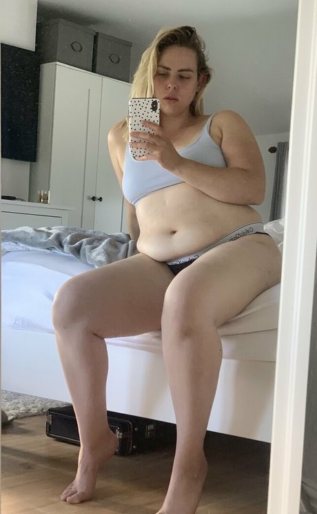 eatee model exclusive img