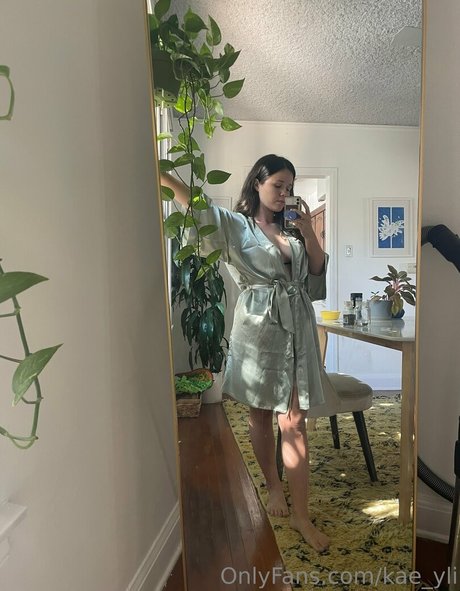 kae yli nice model pic