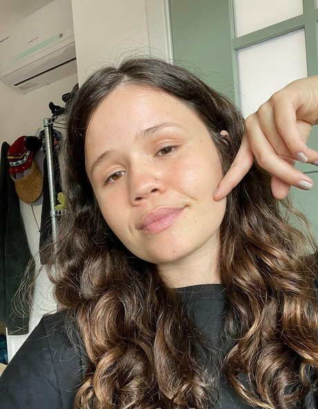 kae yli nude actress photos