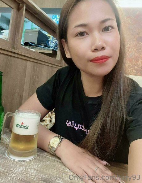 luzy93 art actress pic