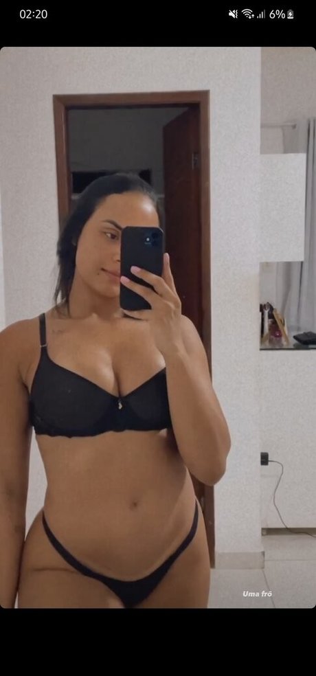 Tais Iscariotes star exclusive images