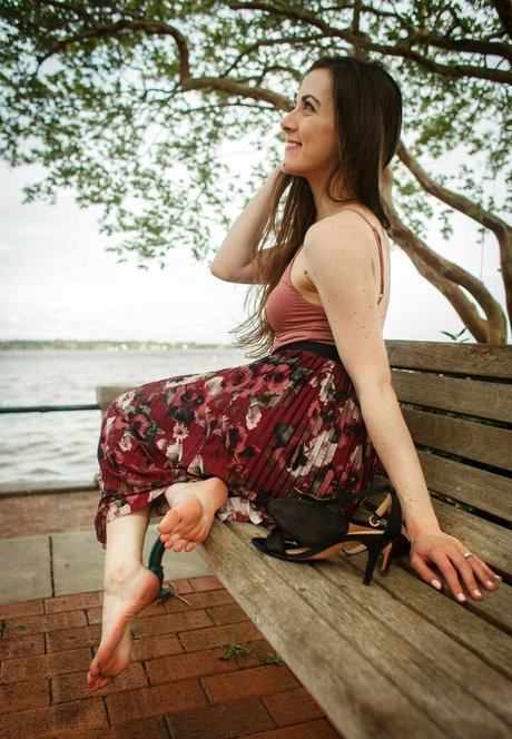 OhMandy56 porn model img