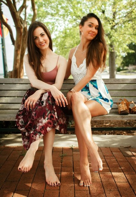 OhMandy56 free model pics