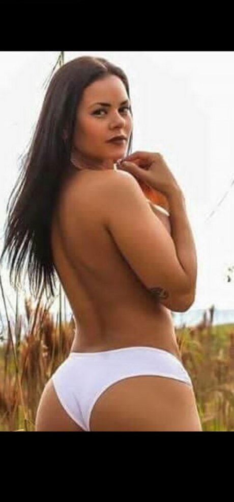 lauratavora free star archive