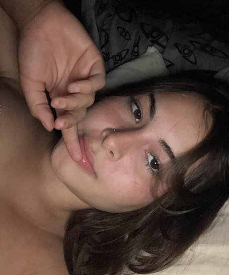 Rere Schneider star pics