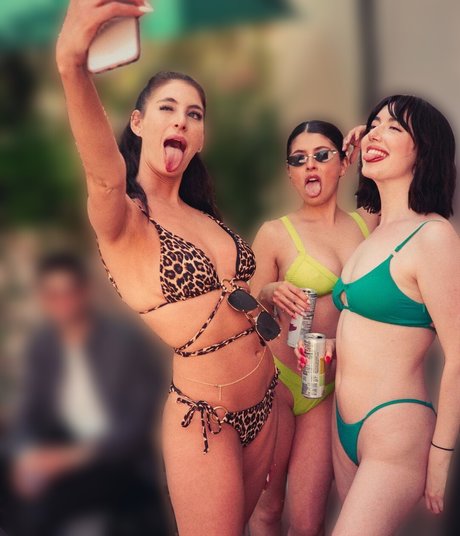 Ariana Basseri star hd photo