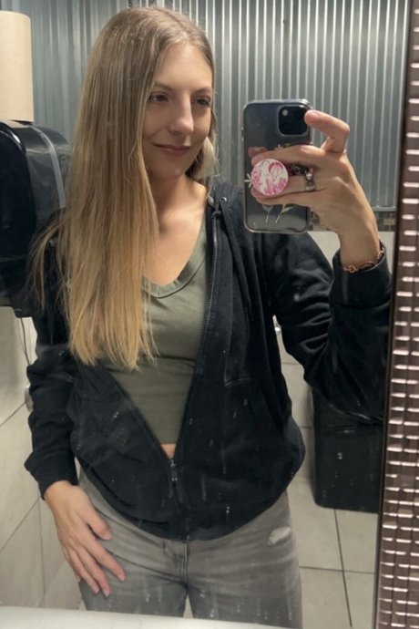 ButterflyYogaVIP model art pic