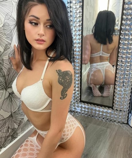 Kayybee xxx pornstar image