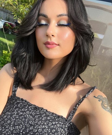 Kayybee star erotic photos