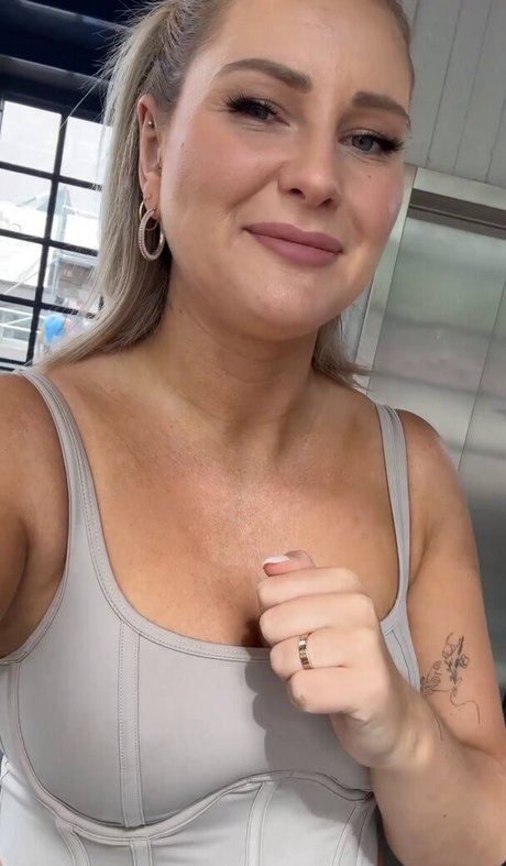 Maren Wolf best star pic