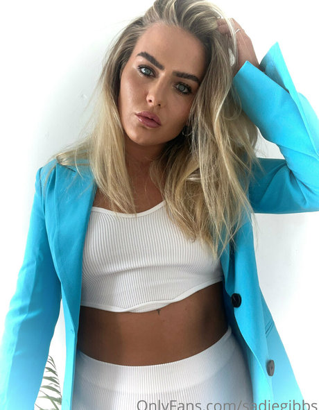 sadiegibbs model adult photo