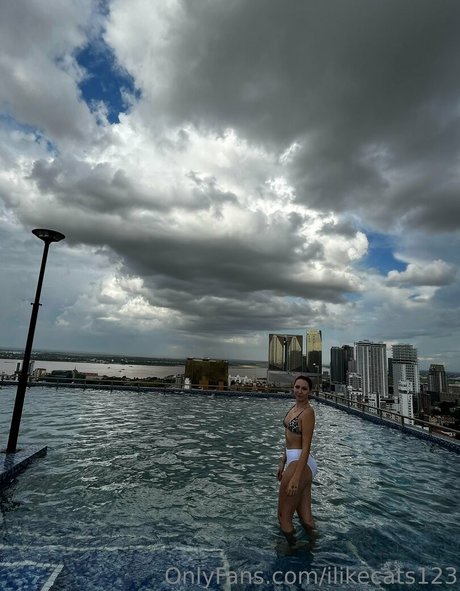 ilikecats123 pretty actress photo