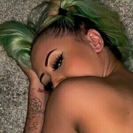 foreignbabyyy2 pornstar top pic