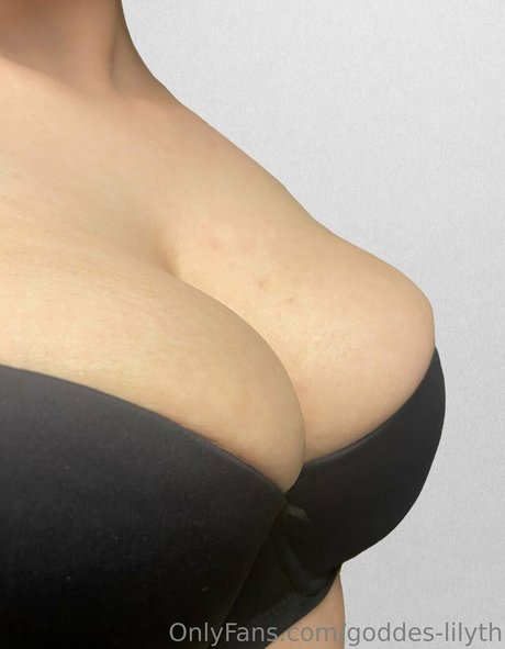 goddes lilyth star art photo