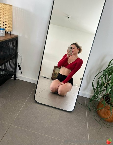 playmate onlyfans sexy naked image