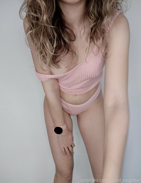 littlesweetpoison model naked image