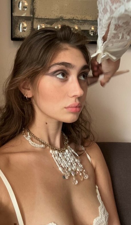 caterpillareyebrow best model img