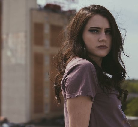 intoxikaite erotic pornstar image