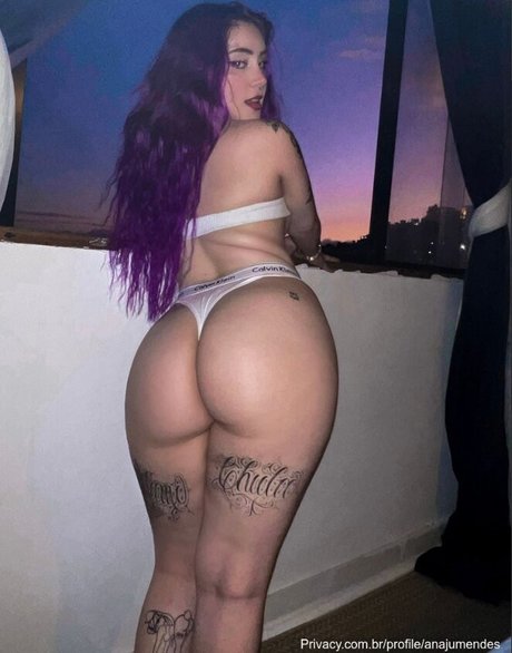 Ana Julia Mendes star exclusive galleries