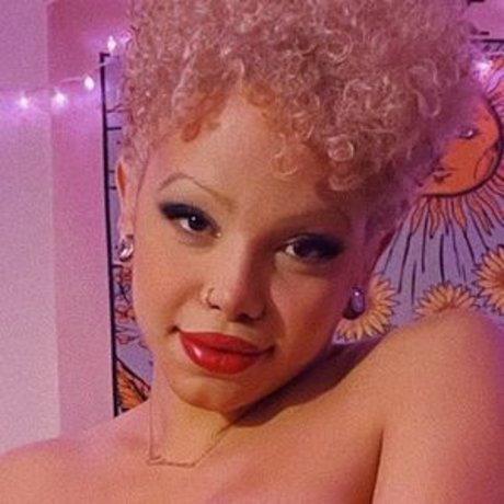 Ts Jade star nudes img