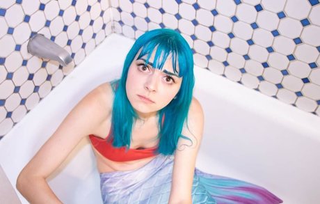 Ginny Di hd star gallery