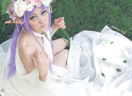 Ginny Di top model photo