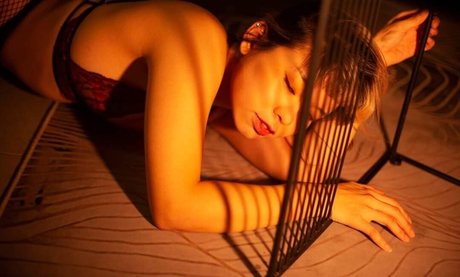 Kuromelo free actress galleries