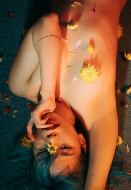 Kuromelo model sex images